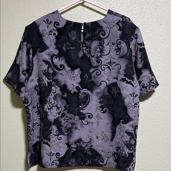 Elegant Black and Gray Women's short sleeve Top size 22 W100% polyester - Picture 2 of 5